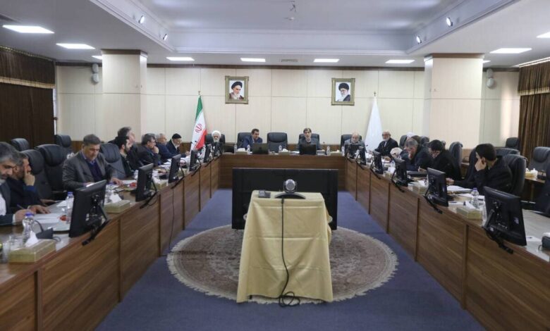 تاکید بر تدوین سیاست‌های کلی بازسازی و تحول اقتصادی در مجمع تشخیص - هشت صبح