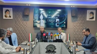 نشان «پارسی جان» به بقایی رسید - هشت صبح