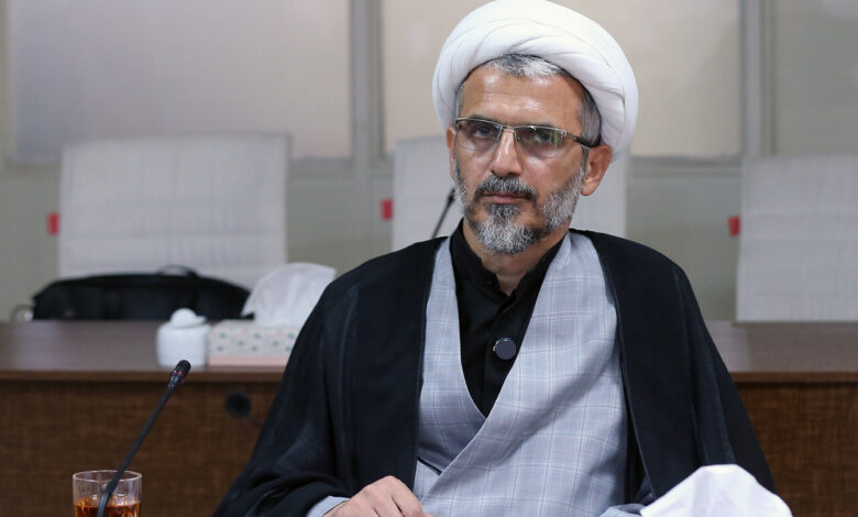 عاشورا در منظومه فکری رهبر شهید، الگوی تاریخی برای همه اعصار است - هشت صبح