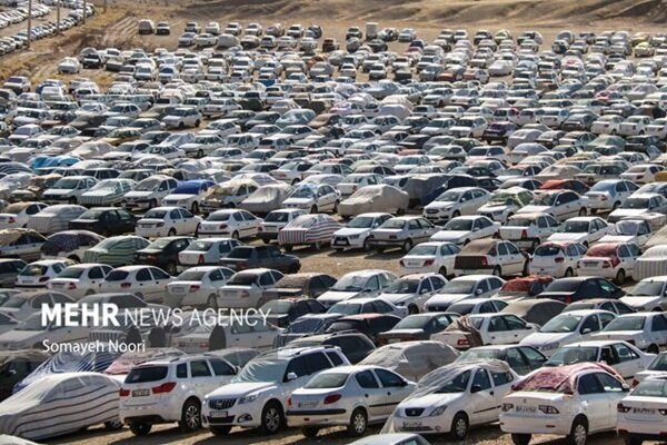 وزارت صمت: قیمت‌های اعلامی خودروسازان غیرقابل قبول است - هشت صبح