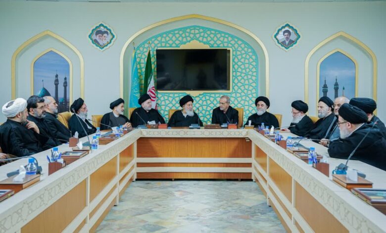 رئیس‌جمهور در مسجد مقدس جمکران با تولیت این آستان دیدار کرد - هشت صبح