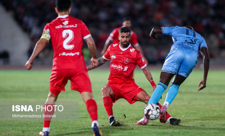 پایان نیمه اول؛ برتری پرسپولیس مقابل چادرملو