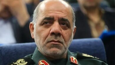 فرمانده قرارگاه خاتم: فرزندان ملت دست به ماشه آماده شلیک به قلب دشمن هستند / ما منتظر کوچک‌ترین لغزشی از سوی دشمن متجاوز هستیم تا درسی فراموش‌نشدنی و پایان‌بخش به آنها بدهیم