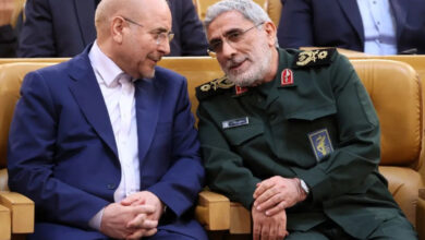 سردار قاآنی: به برادر عزیزمان، جناب قالیباف به عنوان رئیس تیم مذاکره کننده خدا قوت می‌گوییم