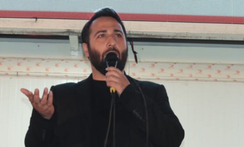 فرزند شهید تنگسیری: دیپلمات‌ها تثبیت کننده دستاورد‌های میدان هستند/ این مملکت بزرگتر دارد و دغدغه و خون‌خواهی او چندین برابر از ما بیشتر است/ دیپلماسی ادامه میدان و میدان ادامه دیپلماسی است