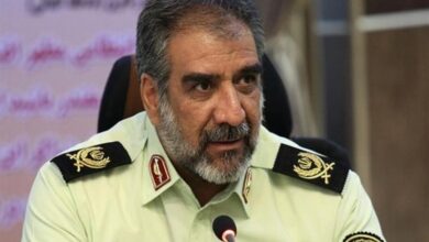 فرمانده انتظامی تهران بزرگ: دشمن تصور میکرد با حمله به مراکز انتظامی، توان پلیس برای مقابله با عوامل خود را کاهش میدهد / مأموران کنار خیابانها، پارکها، داخل خودروها و هر مکان ممکن به ارائه خدمات و تأمین امنیت مردم ادامه دادند / در مقطعی در جنگ حدود ۵۸ درصد کاهش سرقتها را شاهد بودیم/ در پایتخت ۶۳ شهید تقدیم امنیت کشور شد