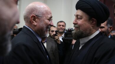 سیدحسن خمینی: آقای قالیباف مدیر درجه یک ایران است؛ اعتماد کنید / این سبک تخریب نسبت به مدیران عالی رتبه نظام هیچ ثمره‌ای ندارد
