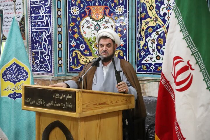 ائمه جمعه البرز: راه خون‌خواهی آقای شهید ایران از مسیر ولایت می‌گذرد