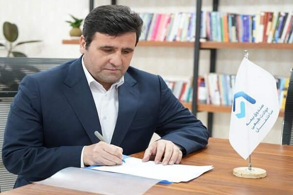موکب خدمت‌رسانی صندوق بیمه حوادث طبیعی در مسیر مراسم تشییع برپا می‌شود - هشت صبح