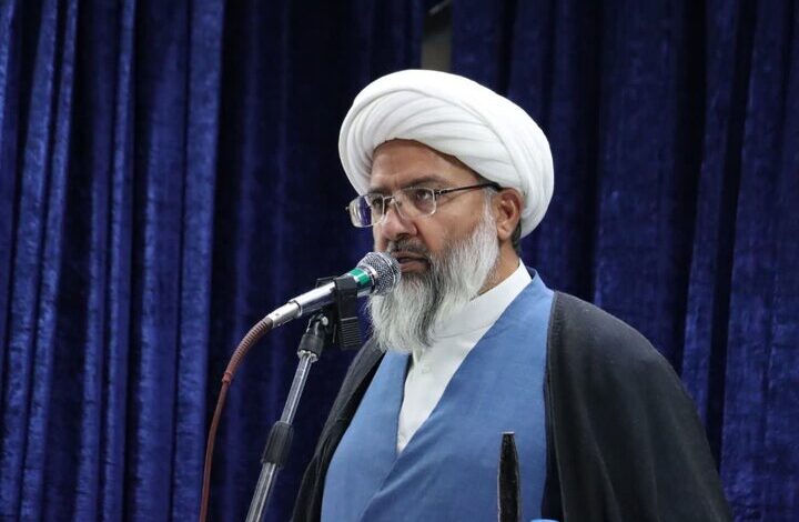 ائمه جمعه البرز: راه خون‌خواهی آقای شهید ایران از مسیر ولایت می‌گذرد