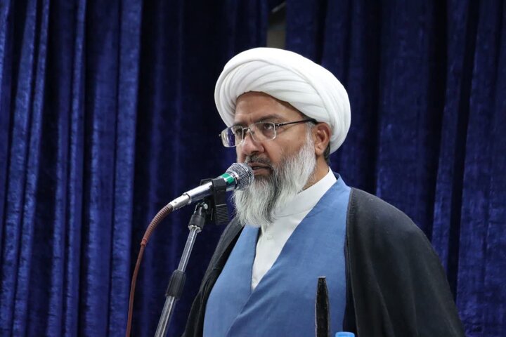 ائمه جمعه البرز: راه خون‌خواهی آقای شهید ایران از مسیر ولایت می‌گذرد