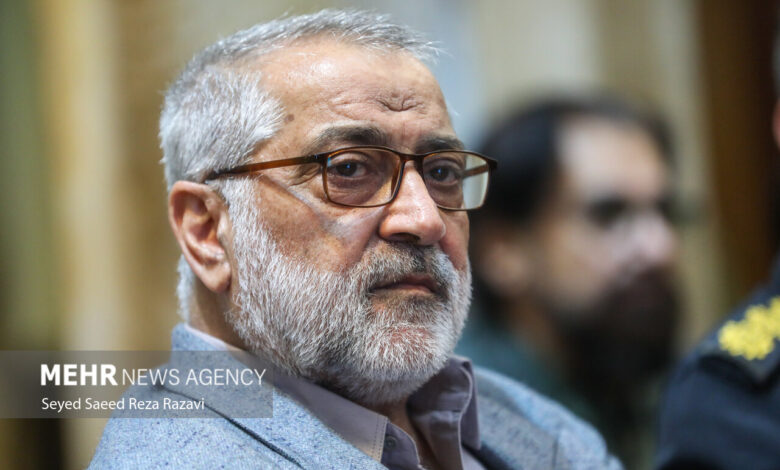 سردار شکارچی: هرچقدر مقاومت کنیم پیروزی‌ها بیشتر خواهد بود - هشت صبح