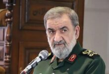 سرلشکر رضایی: بدرقه باشکوه رهبر شهید ناامیدی را به آمریکا تحمیل می‌کند - هشت صبح