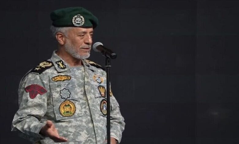 دریادار سیاری: تسلیم شدن در قاموس ملت ایران جایگاهی ندارد - هشت صبح