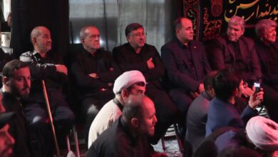 حضور رئیس‌ جمهور در آیین روضه خانگی شهید علی لاریجانی - هشت صبح