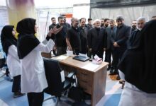 بازدید عارف از مراکز اسکان و درمان زائران مراسم تشییع رهبر شهید - هشت صبح