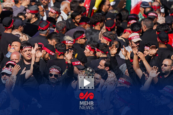تصاویر هوایی از سیل جمعیت حاضر در مراسم تشییع رهبر شهید - هشت صبح