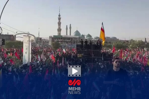 گزارش خبرنگار مهر از سیل جمعیت در مسیرهای منتهی به مسجد مقدس جمکران - هشت صبح