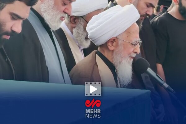 بغض حضرت آیت‌الله جوادی آملی و مردم حاضر در نماز بر پیکر رهبر شهید - هشت صبح