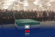 اقامه نماز بر پیکر آقای شهید ایران در حرم مطهر حضرت علی(ع)