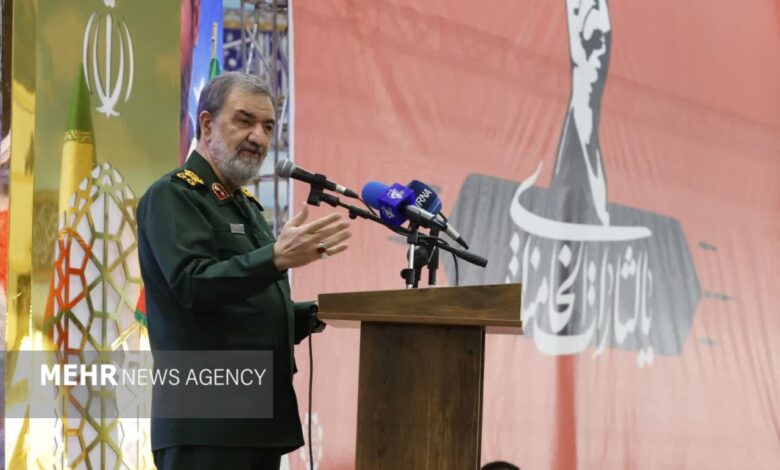 رضایی: انتقام پرونده جدید جنگ تحمیلی است؛ همراهی مردم سرمایه اصلی کشور - هشت صبح