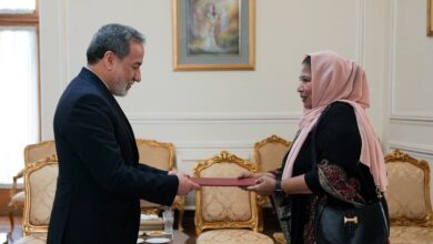 تسلیم رونوشت استوارنامه سفیر جدید سریلانکا به عراقچی - هشت صبح
