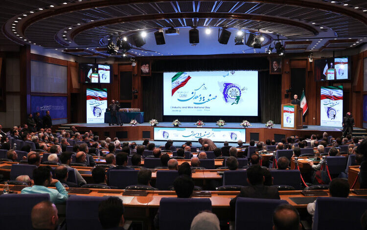 پزشکیان: هر دستاوردی داریم به برکت رهنمودهای رهبر شهید است - هشت صبح