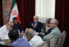 عارف: همه ارکان دولت باید گوش شنوای دیدگاه‌ دانشگاهیان باشد - هشت صبح