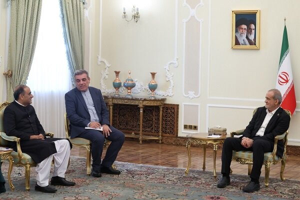 پزشکیان: ایران، پاکستان را کشوری دوست و برادر میداند - هشت صبح
