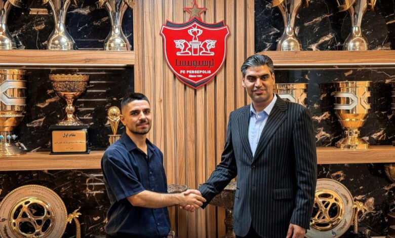عمری یک سال دیگر با پرسپولیس تمدید کرد
