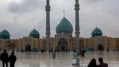 استانداری قم: مراسم تشییع پیکر رهبر شهید، ساعت ۵ صبح سه‌شنبه با اقامه نماز بر پیکر ایشان در جمکران آغاز می‌شود/ آیین تشییع در بلوار پیامبر اعظم (ص) برگزار خواهد شد