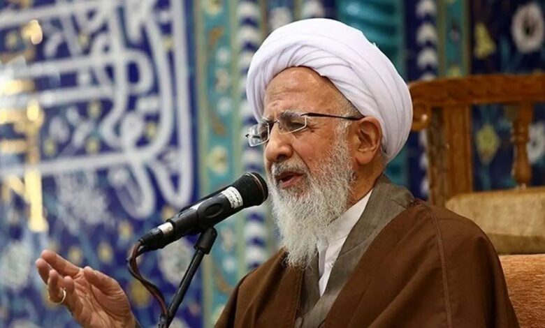 آیت‌الله جوادی آملی: اسرائیل و آمریکا در برابر ایران به ذلت رسیدند/ هیچکس فکر نمی‌کرد که چندین ماه، این خانم‌ها و آقایان این‌گونه در میدان‌ها حاضر شوند و منادی انقلاب و اسلام باشند