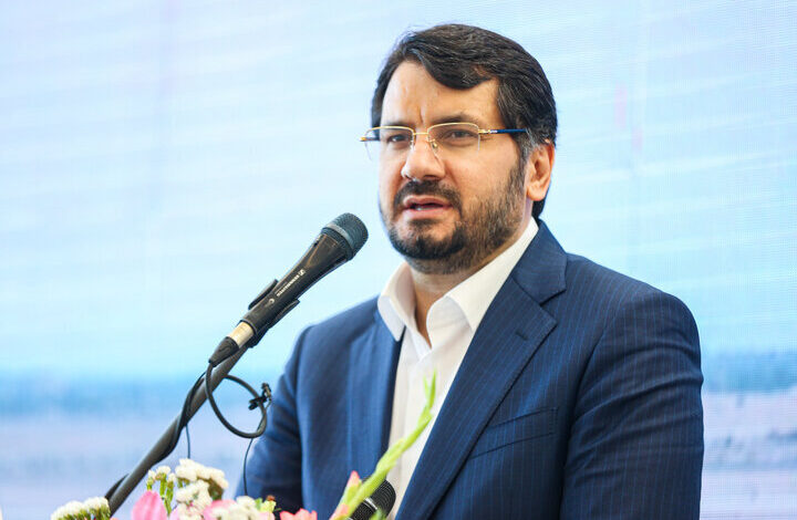بذرپاش: حماقت ترامپ، ۲.۶ میلیارد بشکه نفت را از بازار جهانی حذف کرد - هشت صبح