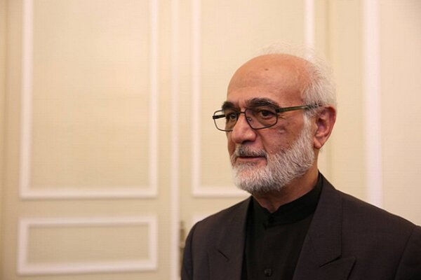 ایروانی: تنگه هرمز، اهرم اقتدار ایران است - هشت صبح
