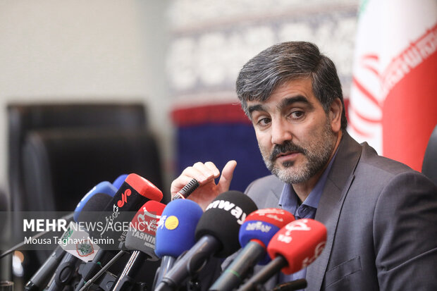 ۴ دستگاه بازوی بارگیری مواد نفتی در بنادر امیرآباد و نوشهر ساخته شد