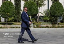 صرفه‌جویی ۲۲ همتی منابع دولت از محل حذف پست‌های اداری موازی - هشت صبح