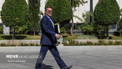 صرفه‌جویی ۲۲ همتی منابع دولت از محل حذف پست‌های اداری موازی - هشت صبح