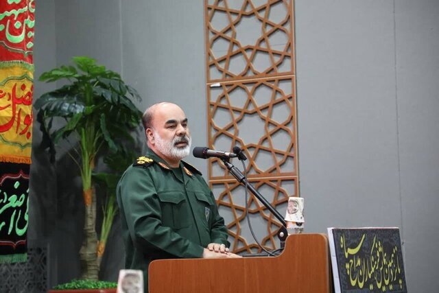 فرمانده نیروی زمینی سپاه انتصاب سرلشکر محسن رضایی را تبریک گفت - هشت صبح
