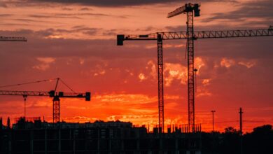 قیمت ملک در دور باطل؛ بازار مسکن در تله قیمت‌سازی سازندگان خرد - هشت صبح