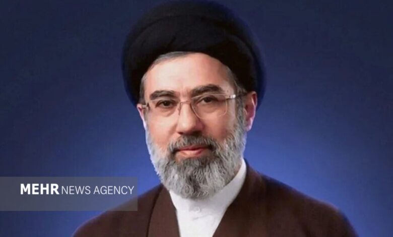 دفتر رهبر انقلاب: مطالب خارج از مراجع رسمی فاقد سندیت است - هشت صبح