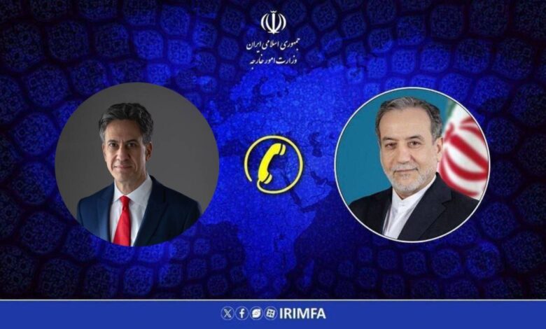 هشدار عراقچی به وزیر خارجه انگلیس درباره همکاری با متجاوزان - هشت صبح