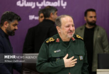نشست خبری سرپرست وزارت دفاع با اصحاب رسانه - هشت صبح