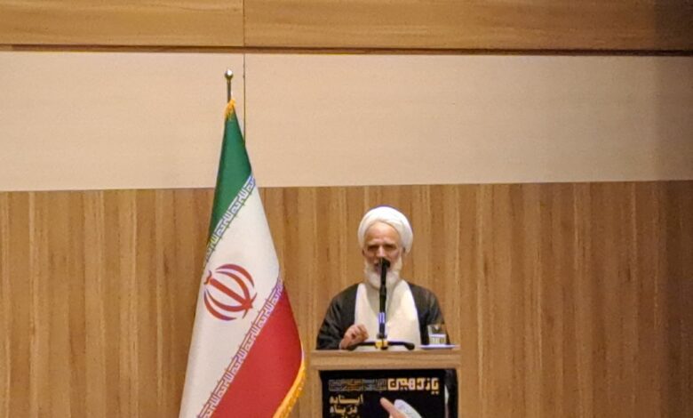 محمدی عراقی: رمز موفقیت ملت ایران، ایمان به قدرت الهی است - هشت صبح
