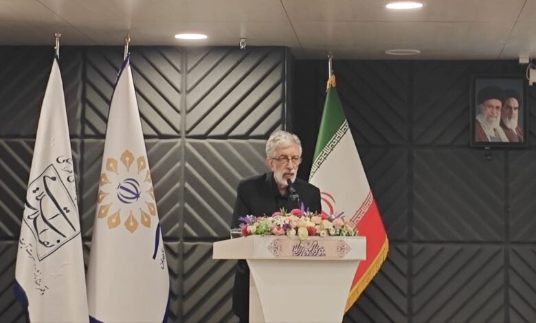 حداد عادل: مجلس عامل مهمی در حفظ وحدت و انسجام ملی است - هشت صبح