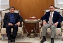 همتی در بغداد؛ موانع مبادلات تجاری و بانکی ایران و عراق رفع می‌شود؟ - هشت صبح