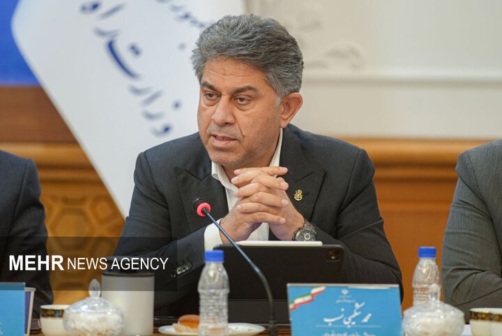 ۴ دستگاه بازوی بارگیری مواد نفتی در بنادر امیرآباد و نوشهر ساخته شد