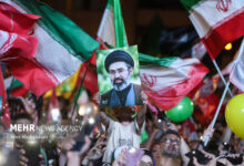 جشن «عید بیعت» در میدان انقلاب - هشت صبح