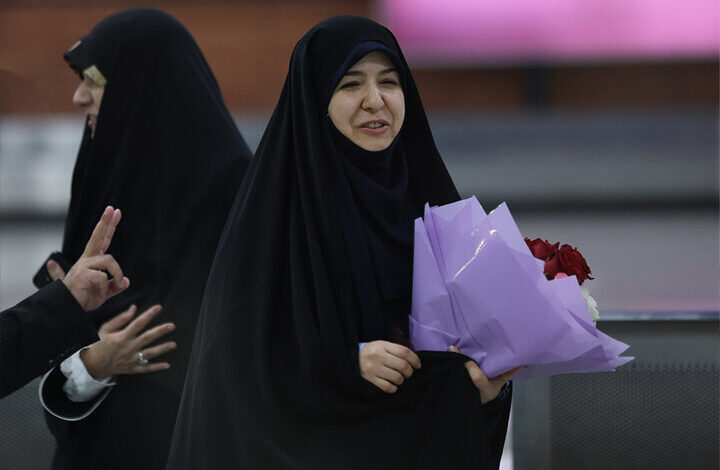 اولین واکنش نیلوفر شادمهری پس از اخراج از فرانسه