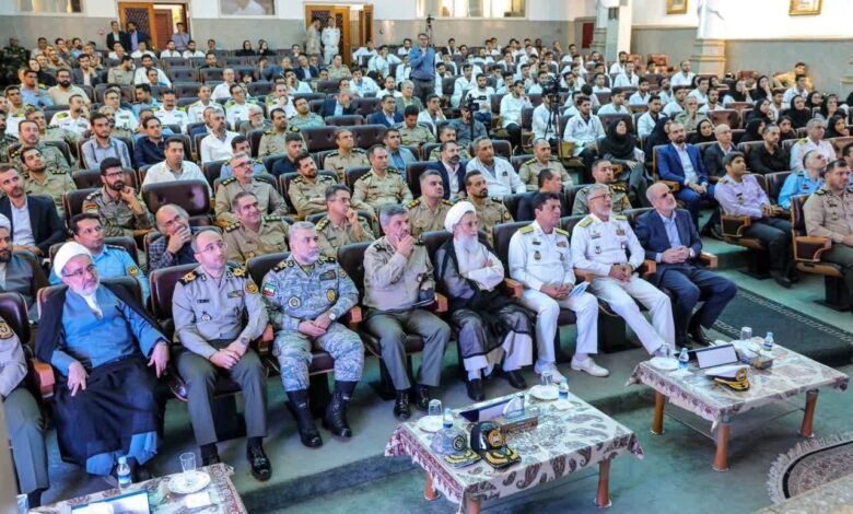آیین گرامیداشت روز پزشک در دانشگاه علوم پزشکی ارتش برگزار شد - هشت صبح