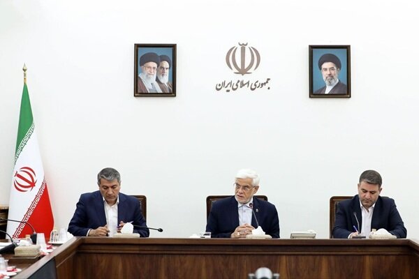 عارف: طرح مقابله با نفوذ بیگانگان به فعالیت علمی کشور ضربه می‌زند - هشت صبح